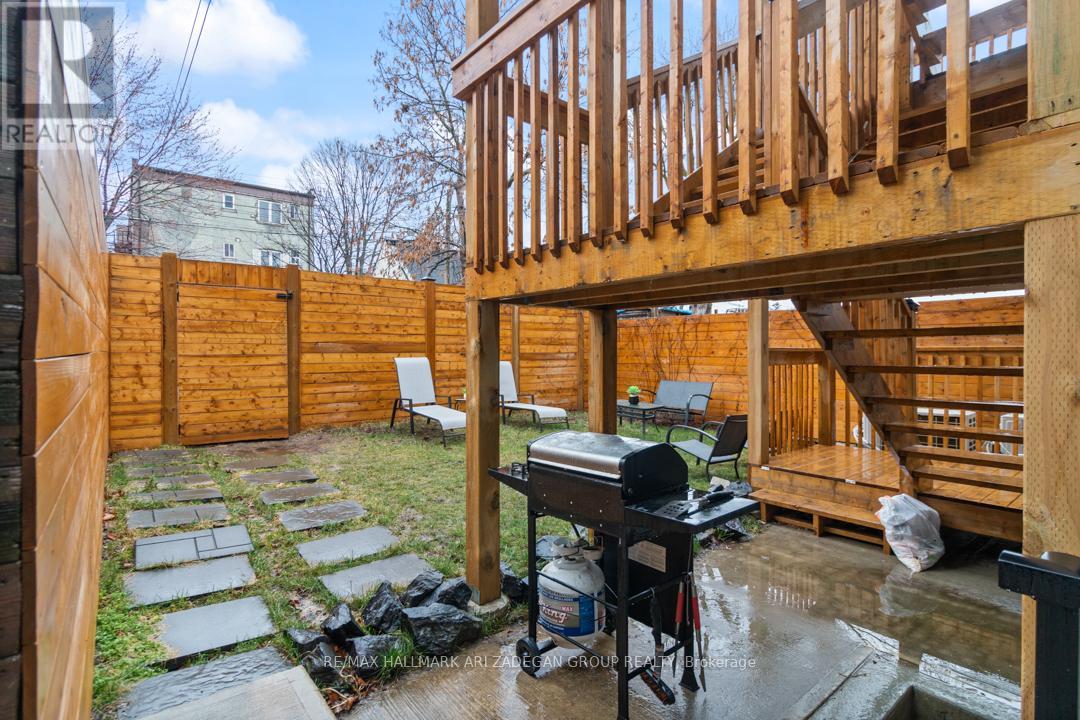 Photo 8 of 3 16 Minto Street, Toronto ON