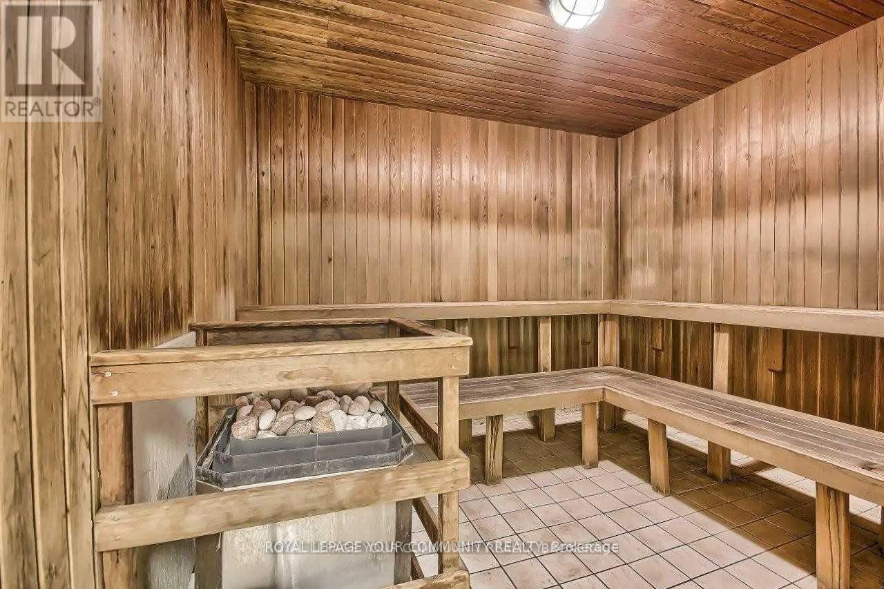 Photo 5 of 1004 50 Inverlochy Boulevard, Markham ON