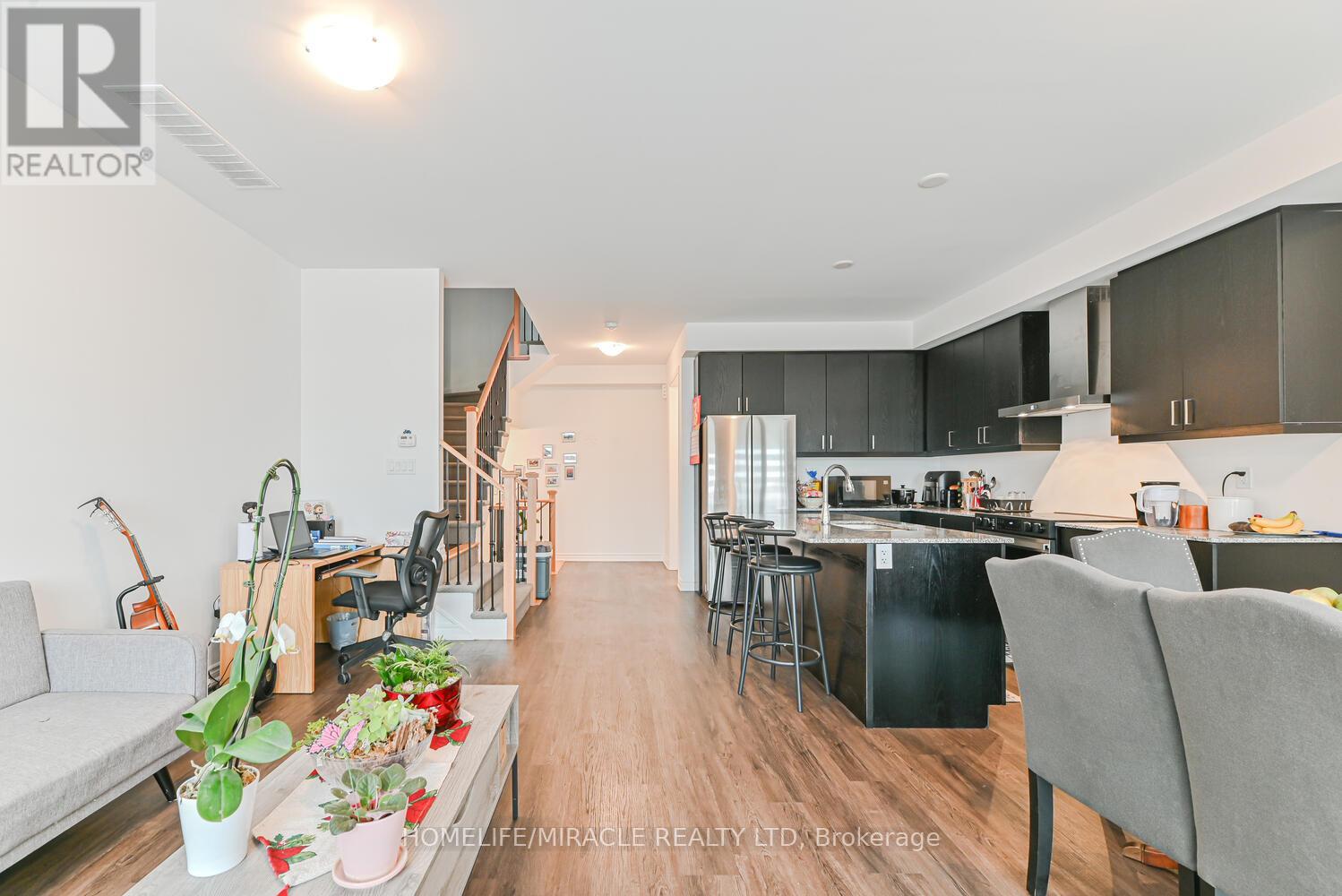 Photo 27 of 138 Elgin Street, Orillia ON