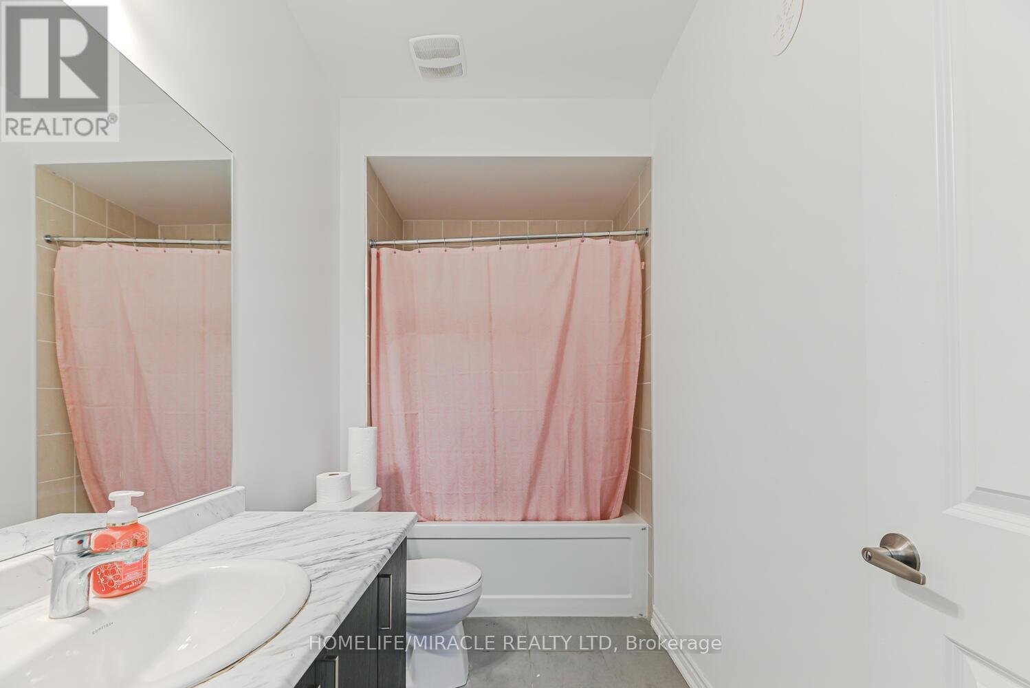 Photo 44 of 138 Elgin Street, Orillia ON