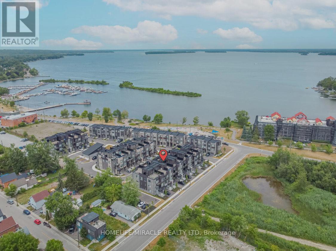 Photo 32 of 138 Elgin Street, Orillia ON