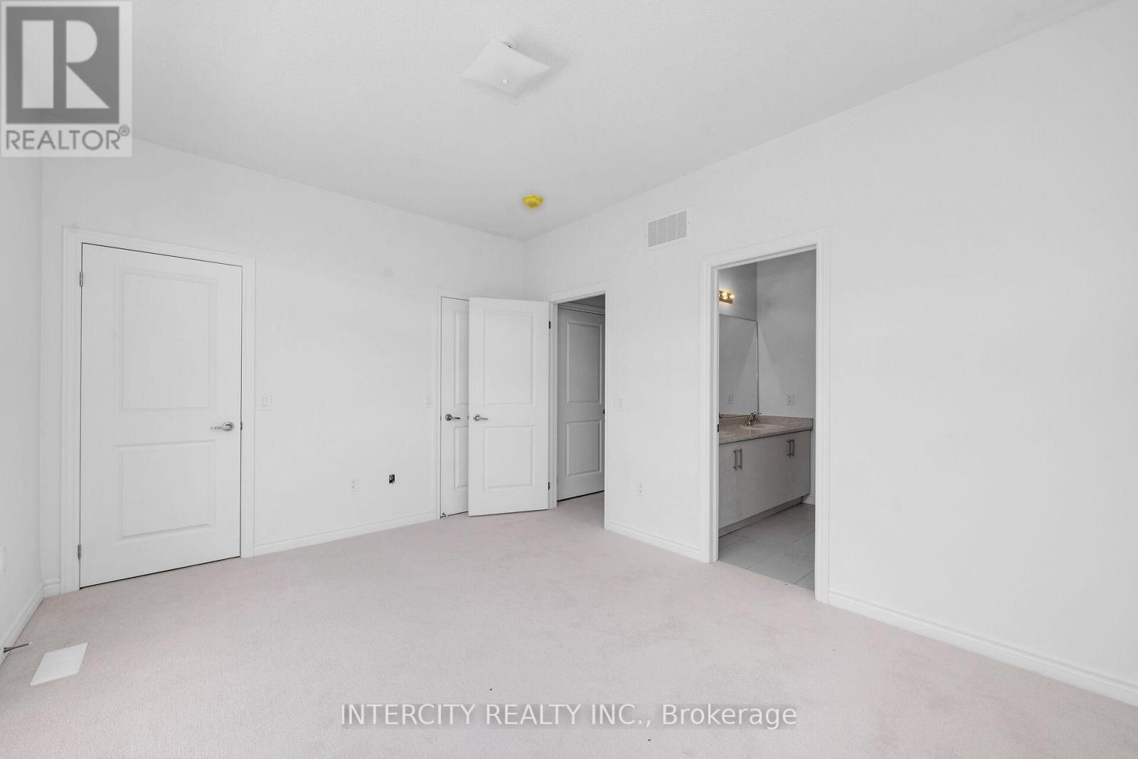 Photo 16 of 8 Radisson Street, Vaughan ON