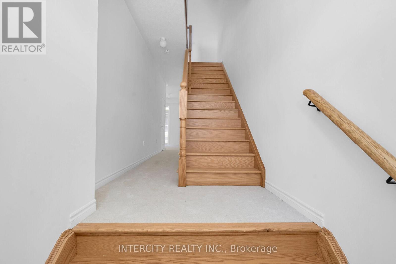 Photo 2 of 8 Radisson Street, Vaughan ON