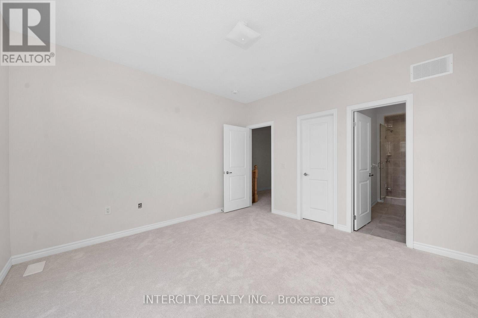 Photo 3 of 29 Drainie Street, Vaughan ON