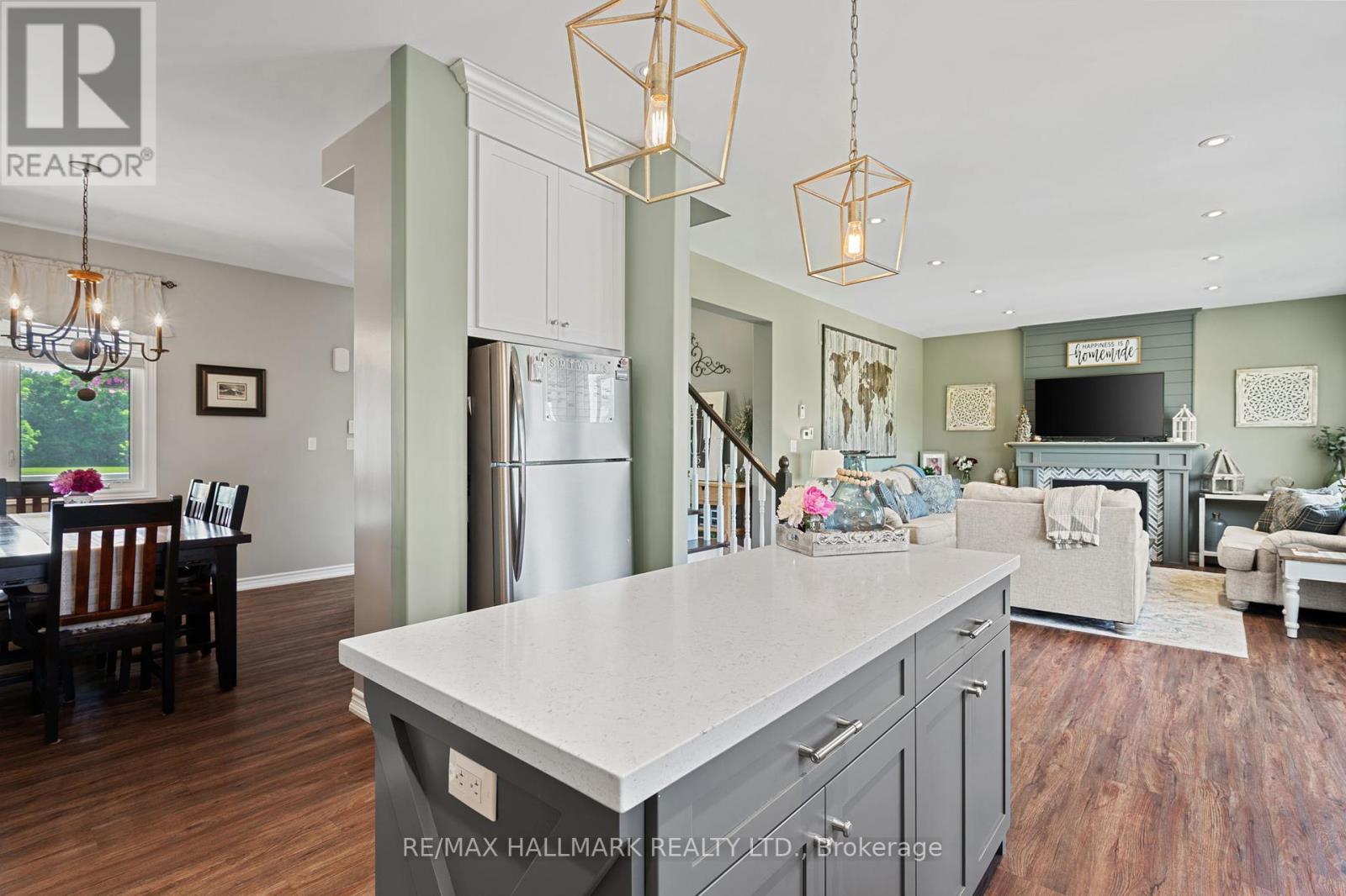Photo 14 of 185 Riverbank Drive, Georgina ON
