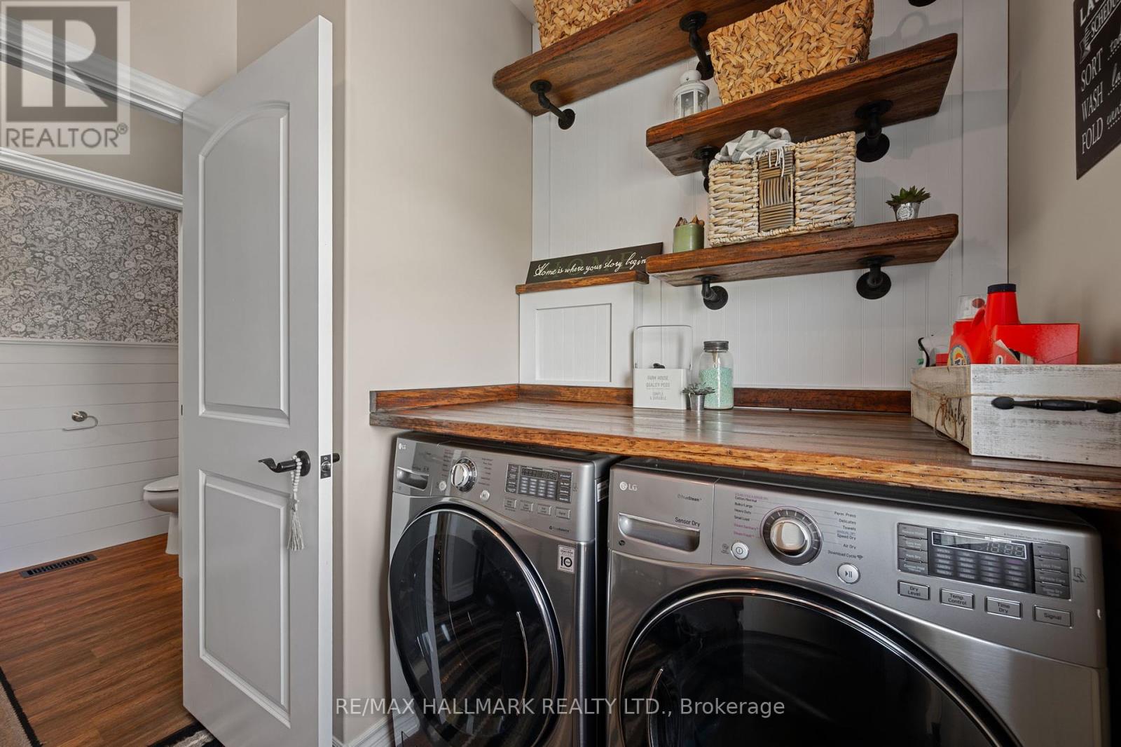 Photo 17 of 185 Riverbank Drive, Georgina ON