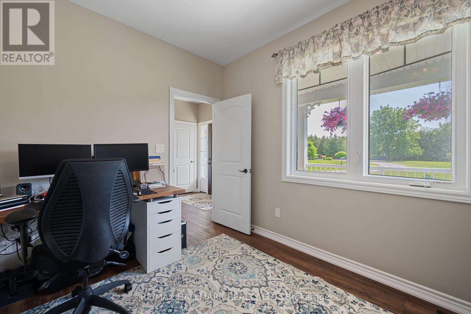 Photo 19 of 185 Riverbank Drive, Georgina ON