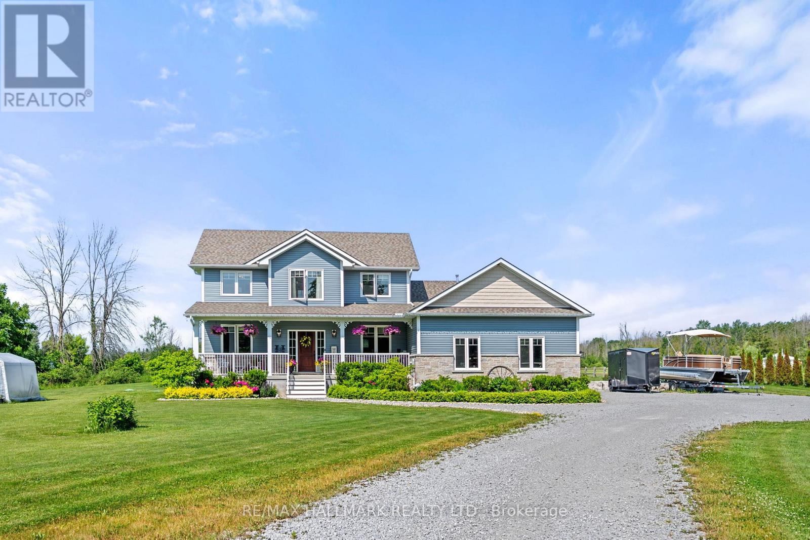 Photo 3 of 185 Riverbank Drive, Georgina ON