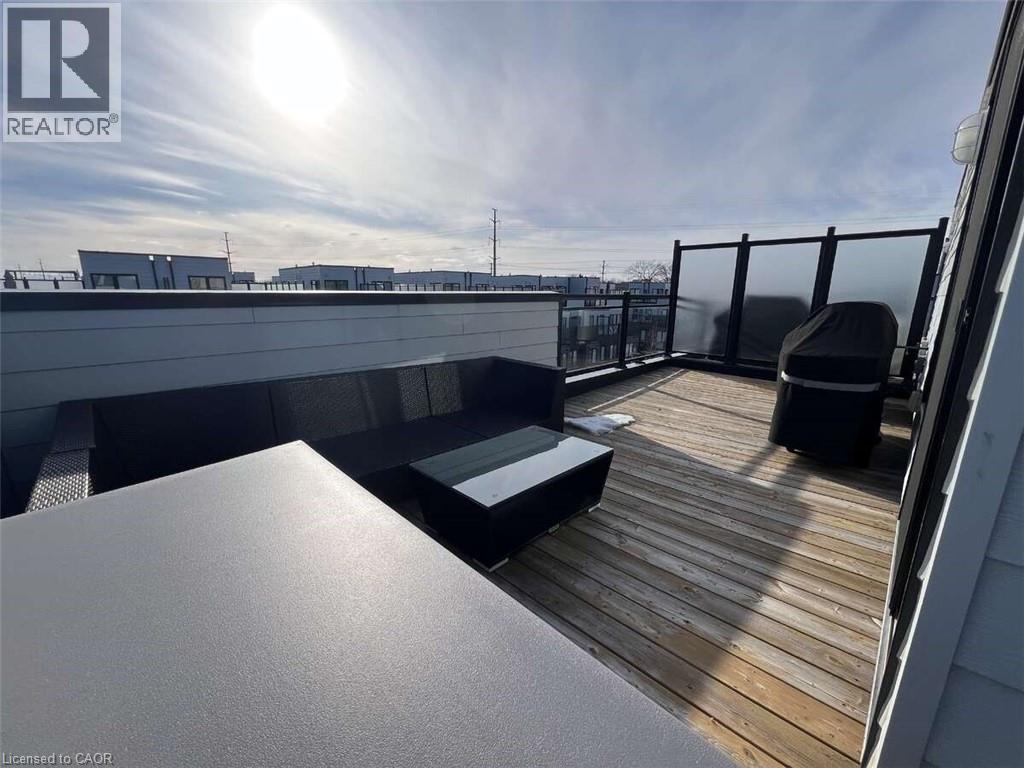 Photo 3 of 2255 Mcnab Lane Unit 9, Mississauga ON