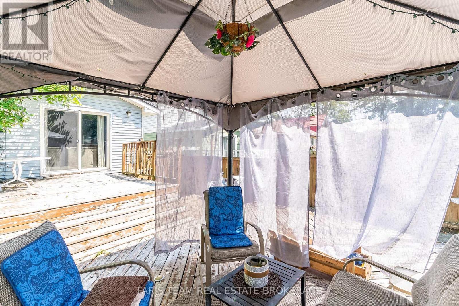 Photo 10 of 390 Mildred Street, Midland ON