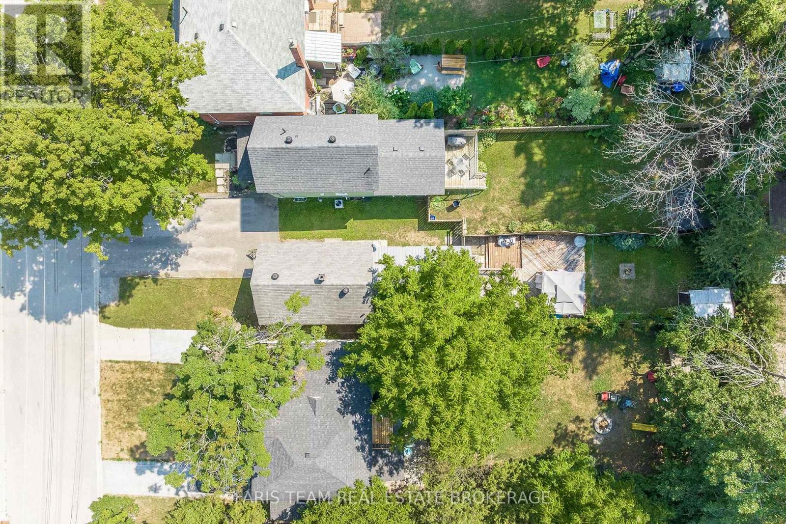 Photo 7 of 390 Mildred Street, Midland ON