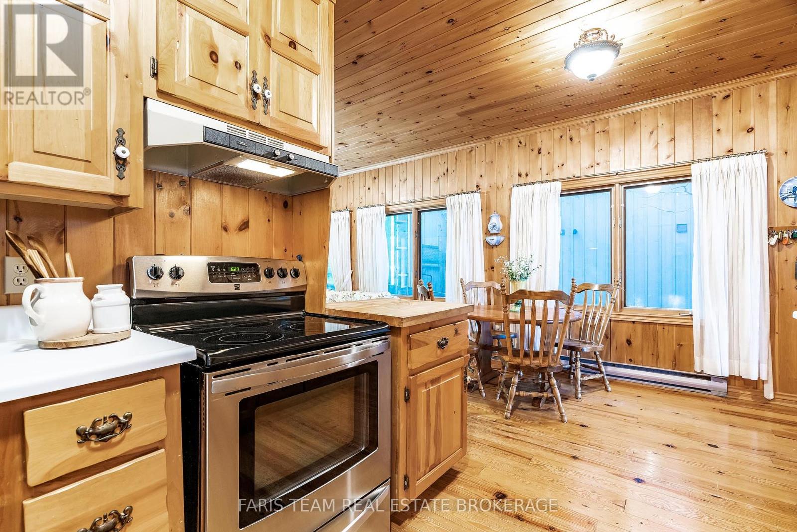 Photo 7 of 80 East Beach Road, Tiny ON