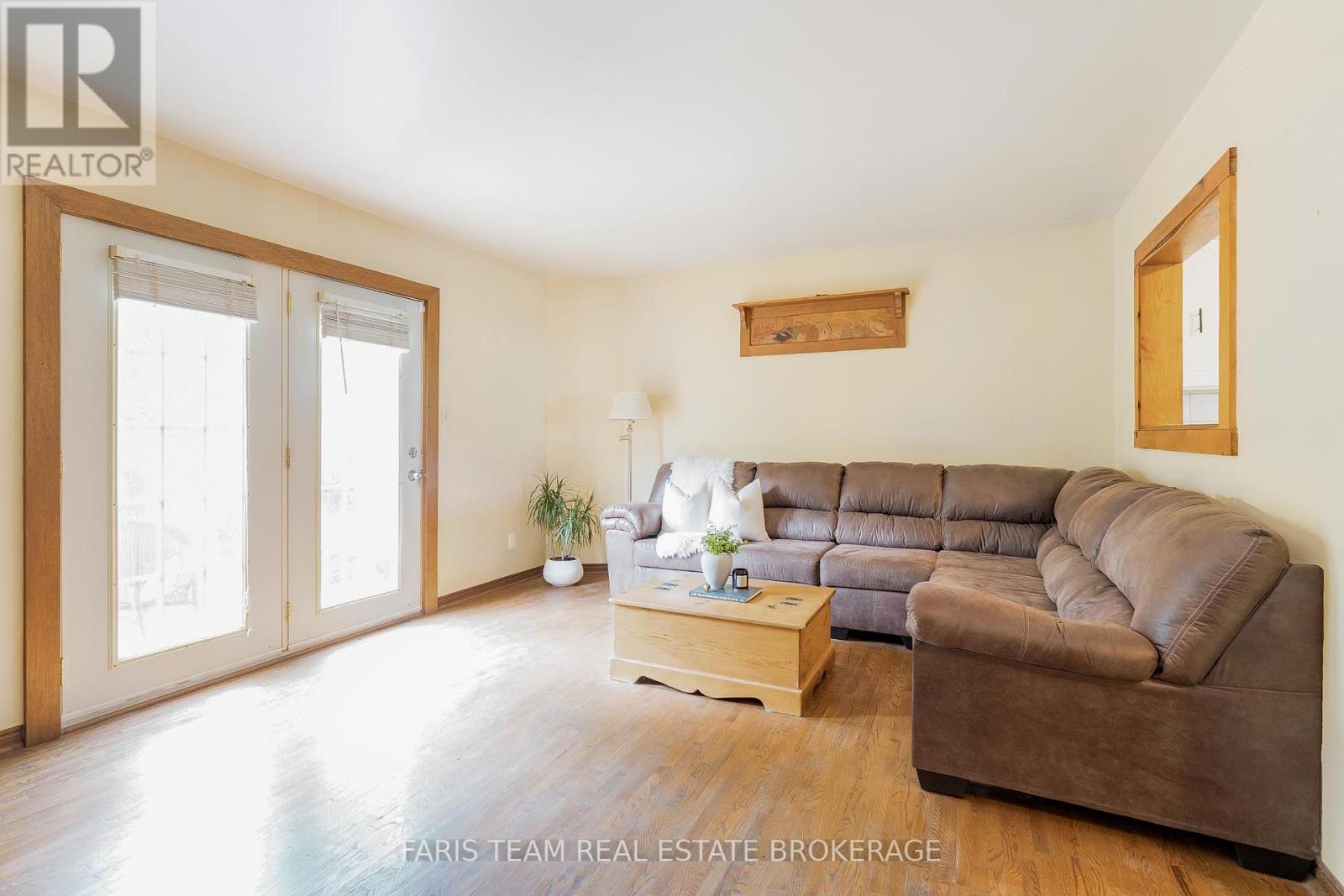 Photo 10 of 67 Gibbard Crescent, Collingwood ON