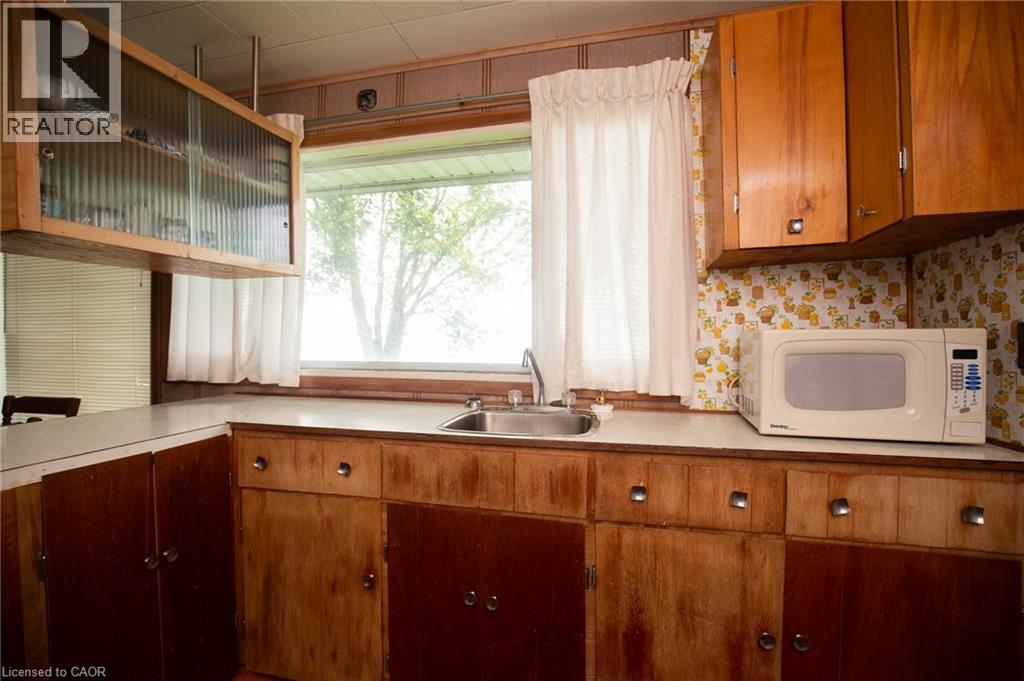 Photo 29 of 12 Smelsers Cove Ln, Selkirk ON