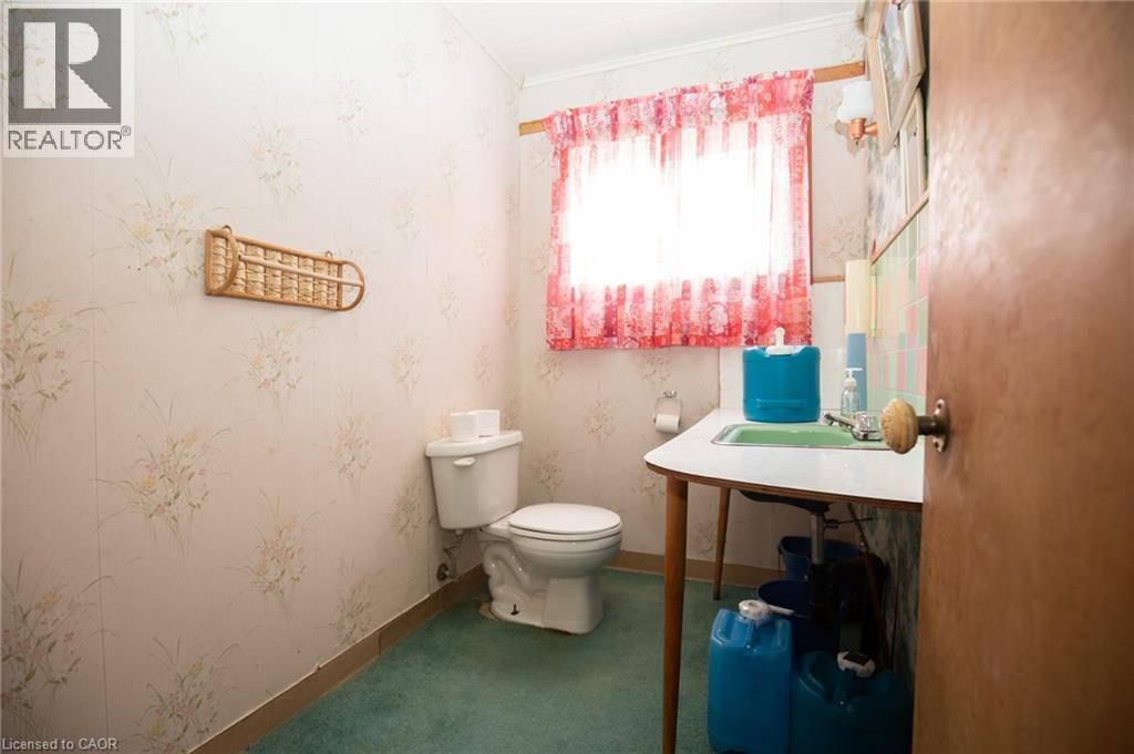 Photo 13 of 12 Smelsers Cove Ln, Selkirk ON
