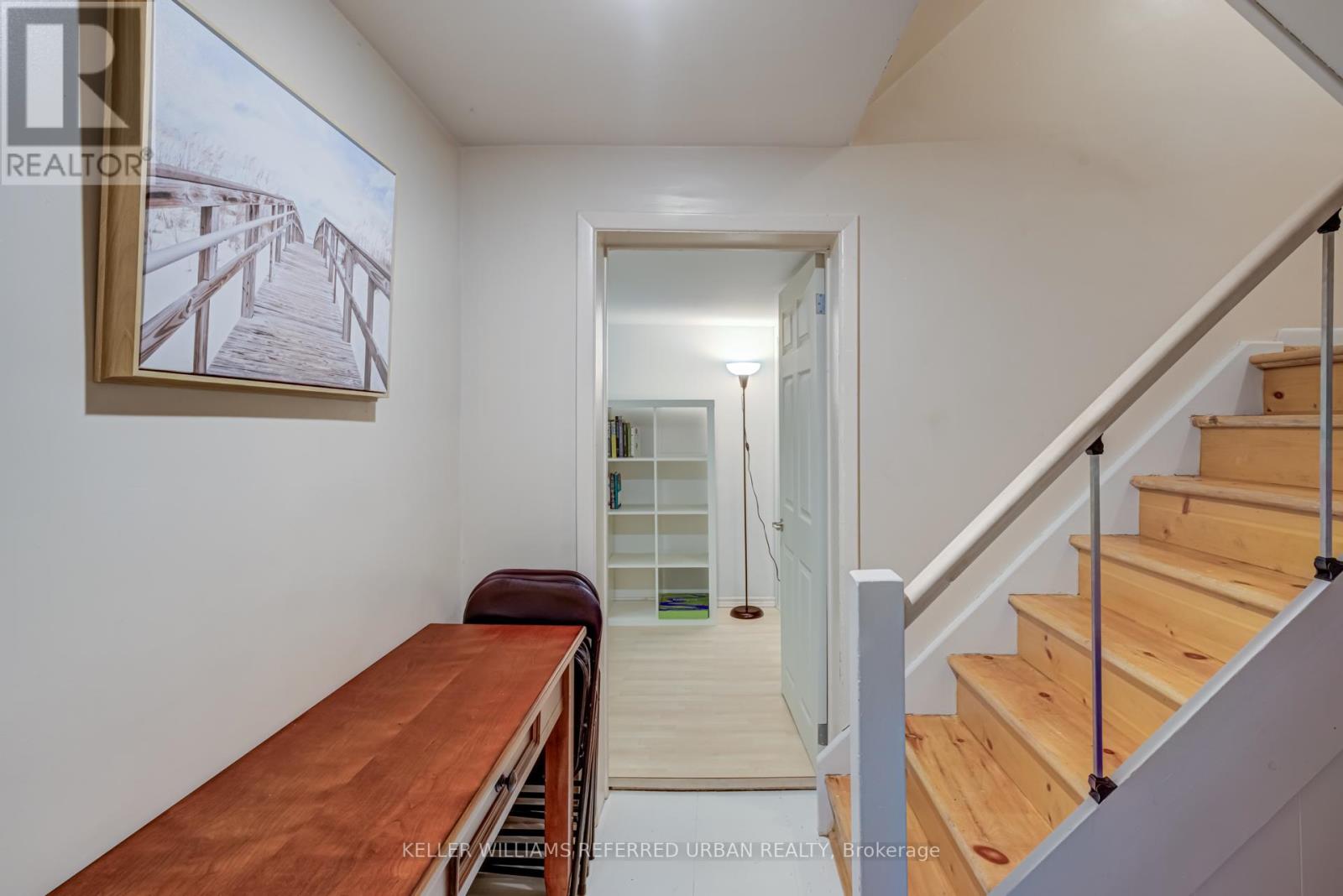 Photo 14 of 26 Foxmeadow Road, Toronto ON