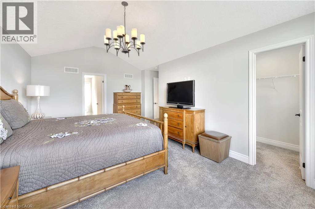Photo 15 of 35 Loxleigh Lane, Breslau ON