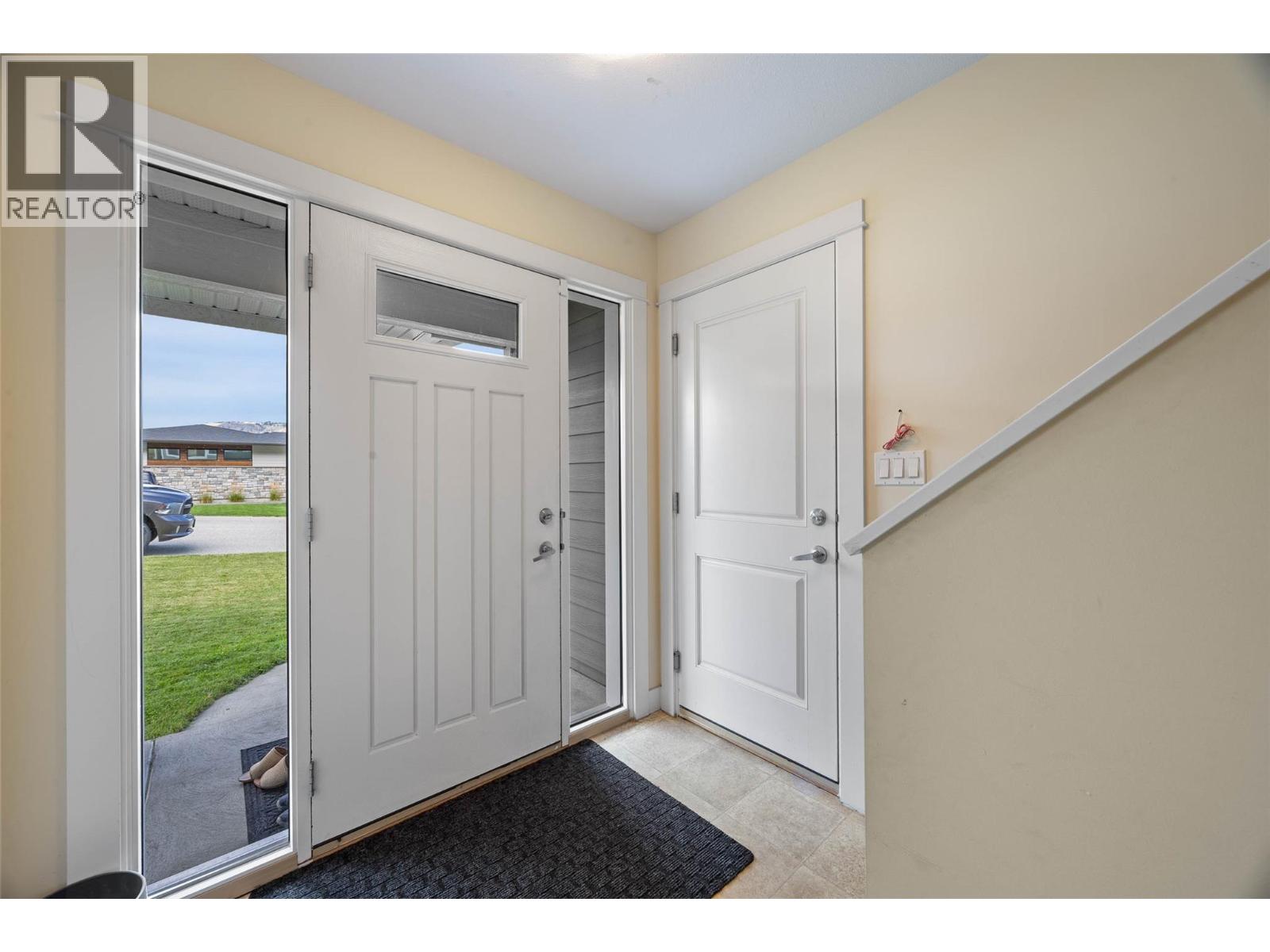 Photo 5 of 1771 Galore Place, Kamloops BC