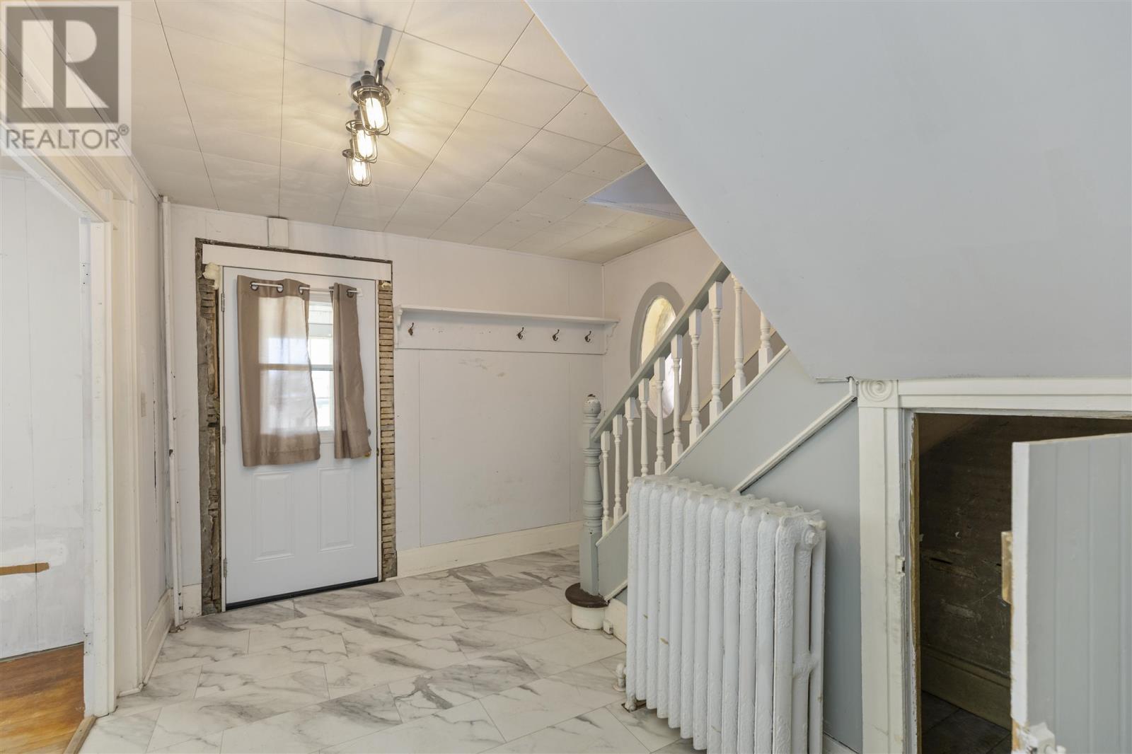 Photo 4 of 178 Albert St, Sault Ste Marie ON