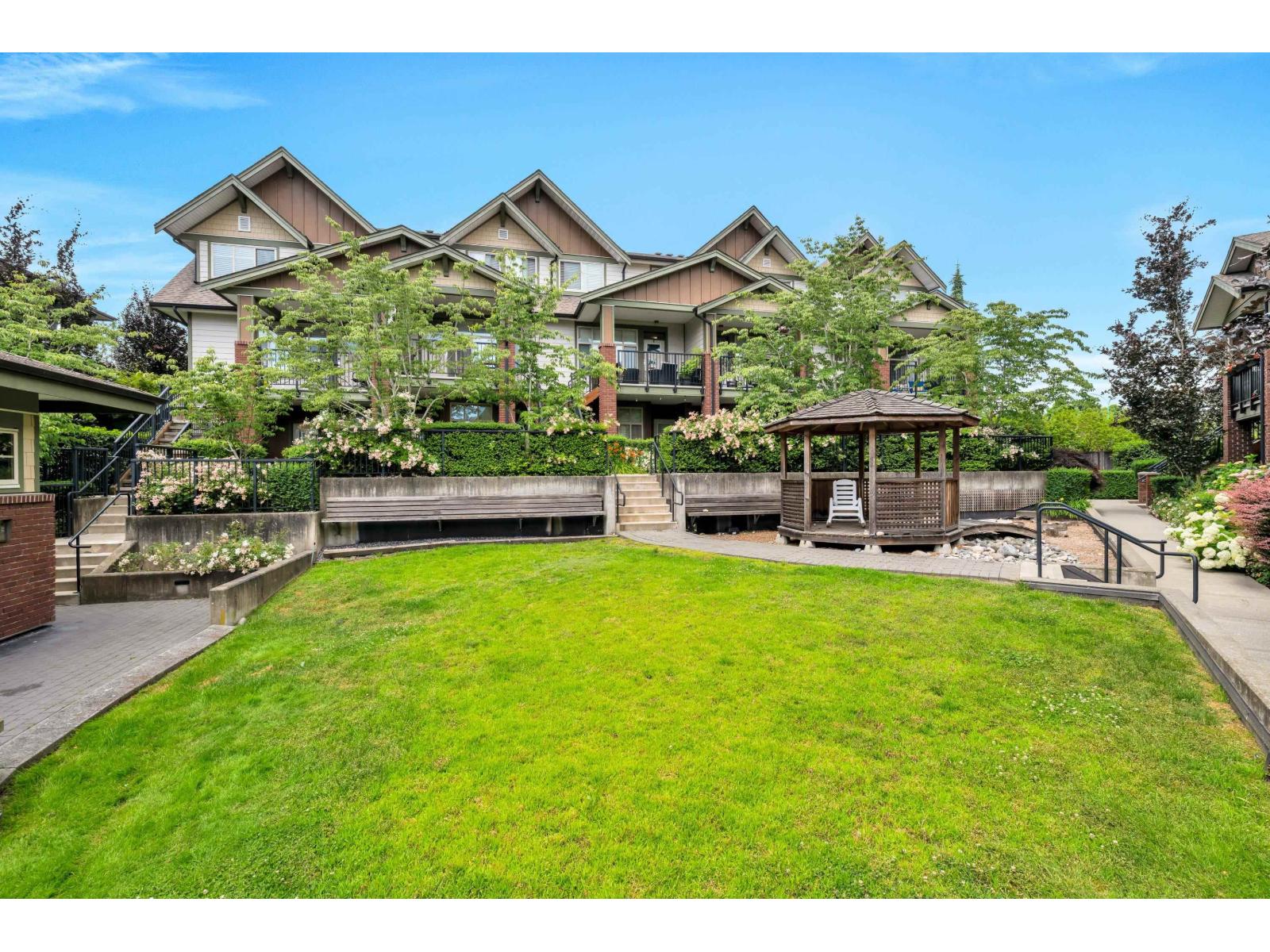 Photo 20 of 205 6706 192 Street Diversion, Surrey BC