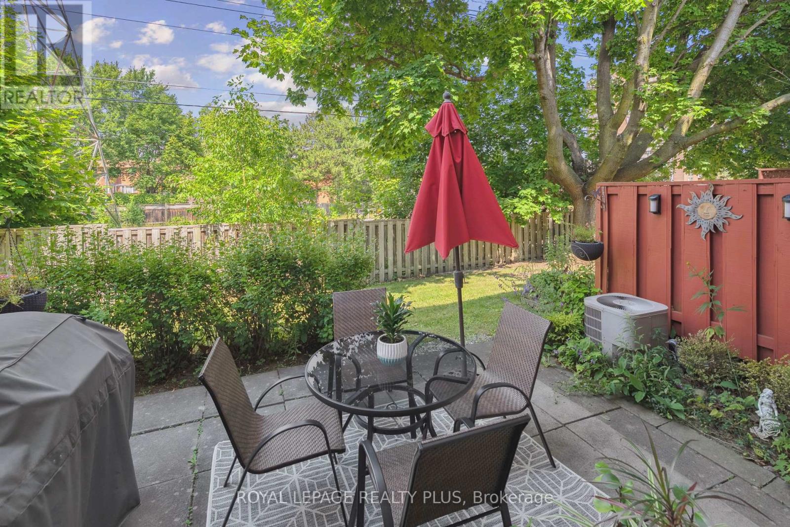 Photo 16 of 76 1755 Rathburn Road E, Mississauga ON
