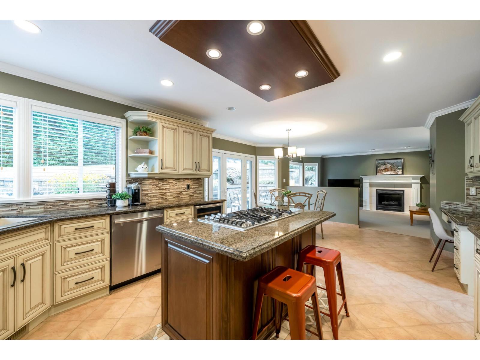 Photo 12 of 4638 215 B Street, Langley BC