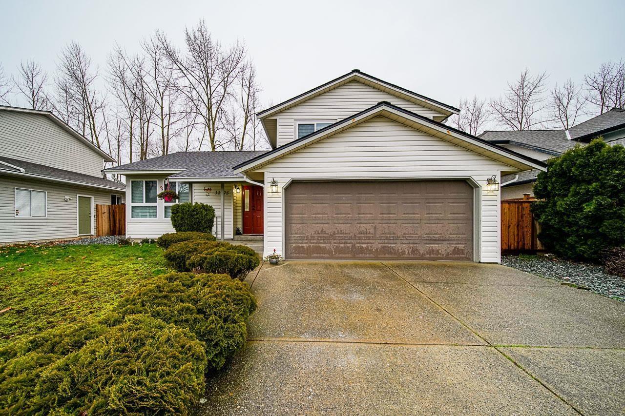Photo 1 of 32275 Clinton Avenue, Abbotsford BC