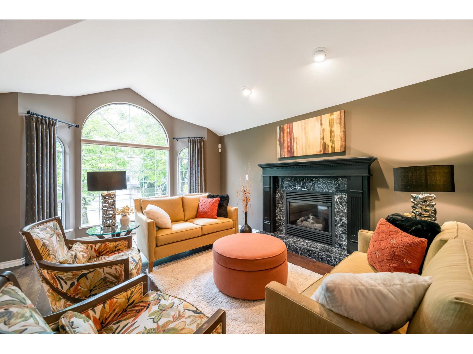 Photo 4 of 4638 215 B Street, Langley BC
