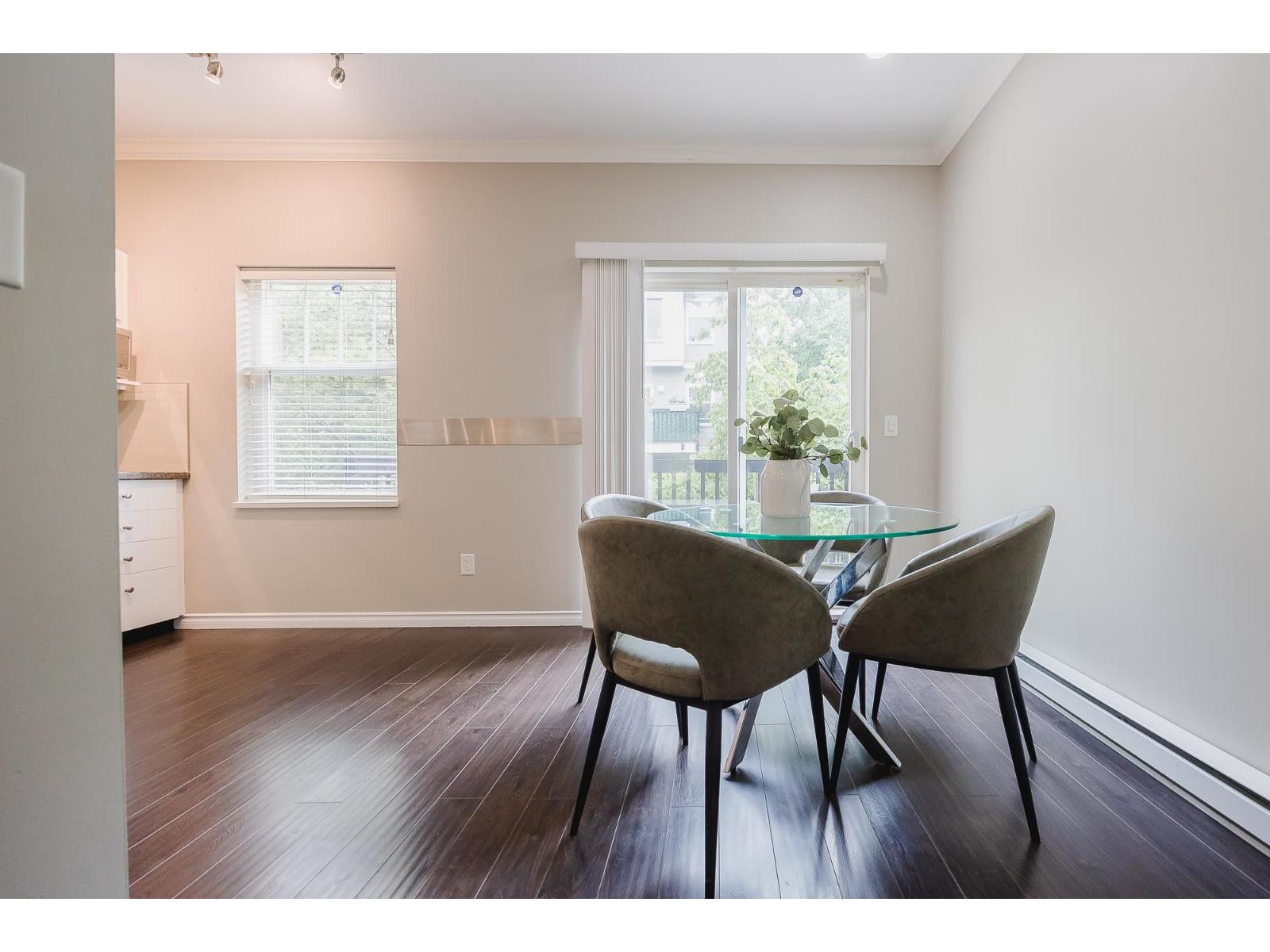 Photo 12 of 30 21535 88 Avenue, Langley BC