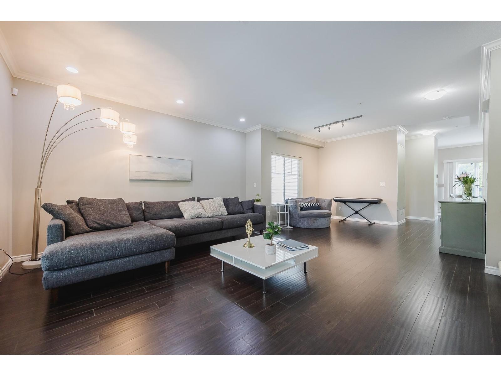 Photo 8 of 30 21535 88 Avenue, Langley BC
