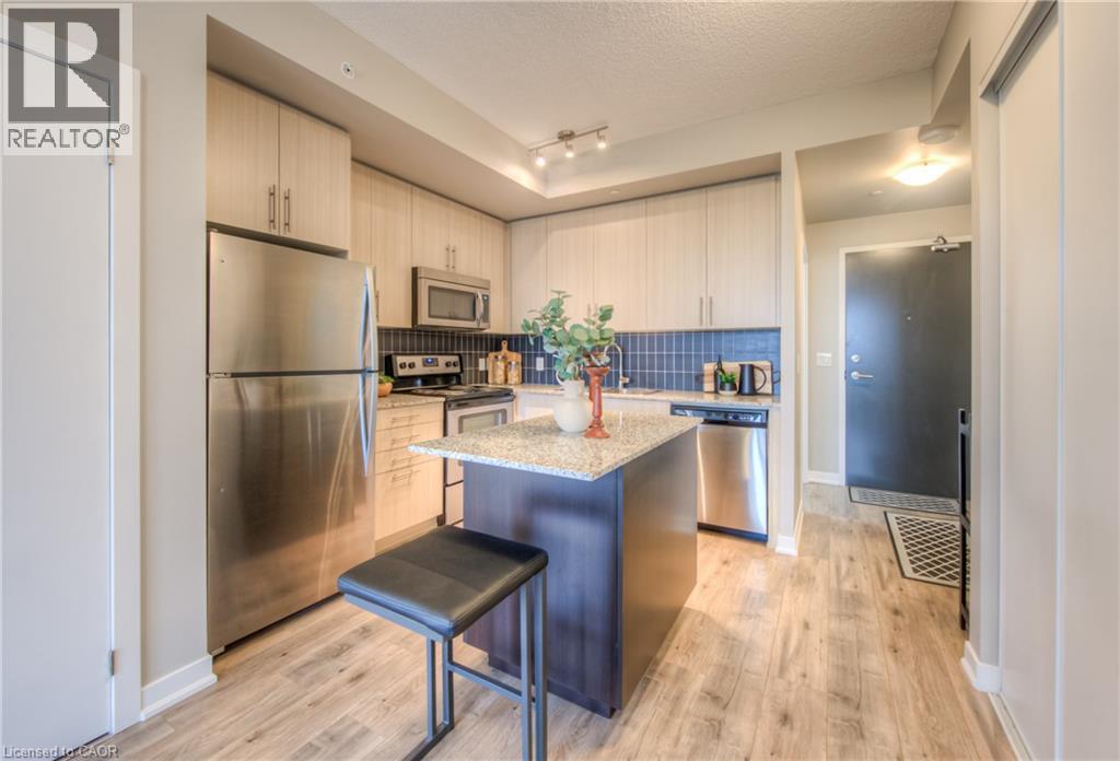 Photo 31 of 85 Duke Street W Unit 703, Kitchener ON