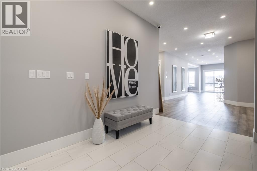 Photo 4 of 46 Paige Street, Kitchener ON