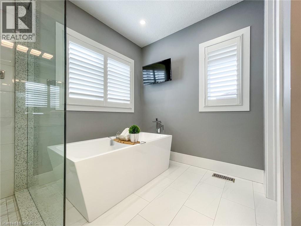 Photo 34 of 46 Paige Street, Kitchener ON
