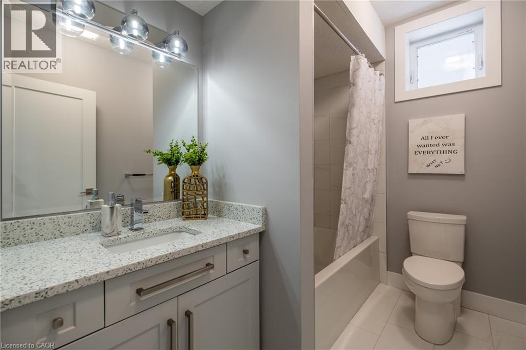 Photo 30 of 46 Paige Street, Kitchener ON