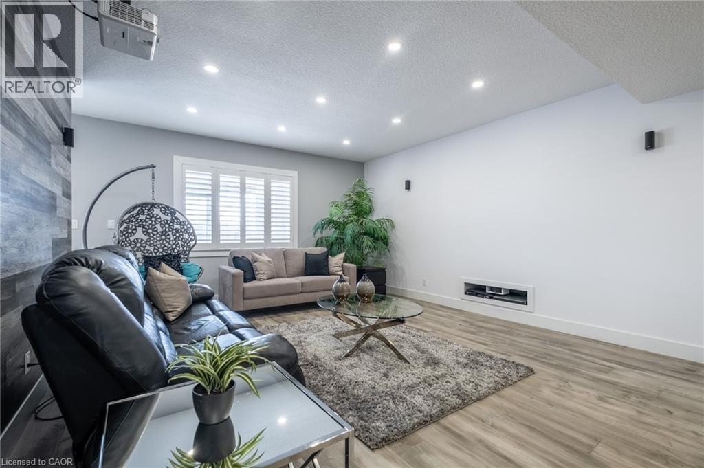Photo 9 of 46 Paige Street, Kitchener ON