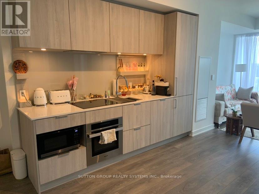 Photo 4 of 918 28 Ann Street, Mississauga ON