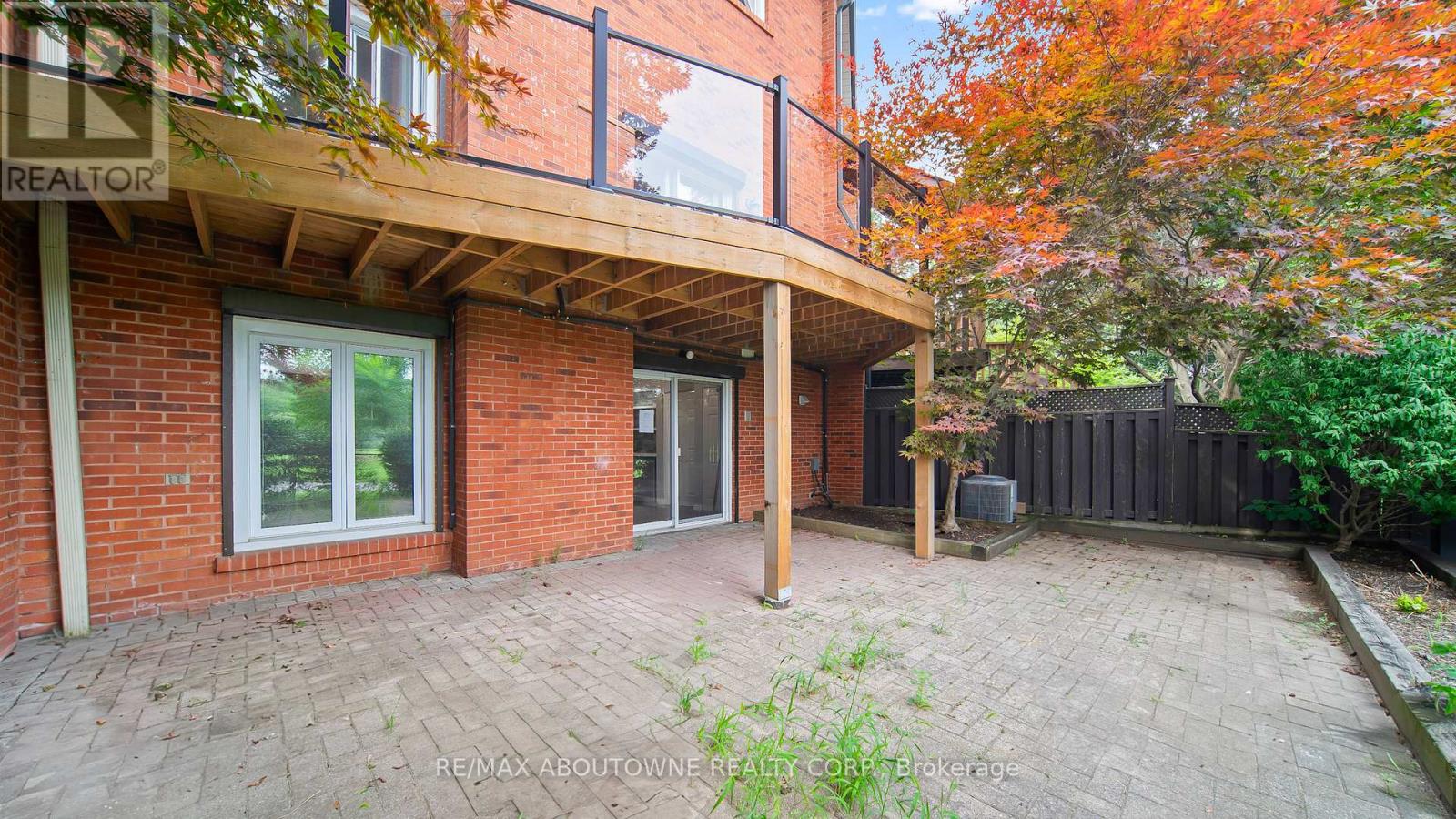 Photo 35 of 1228 Cornerbrook Place, Mississauga ON