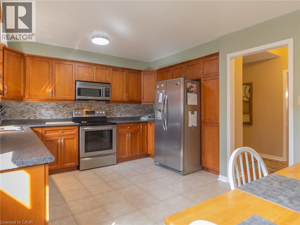 Photo 14 of 20 Manorcrest Street, Brampton ON