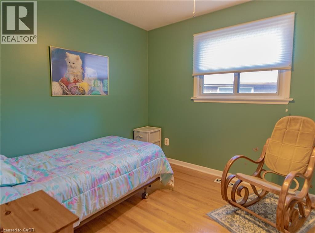 Photo 33 of 20 Manorcrest Street, Brampton ON