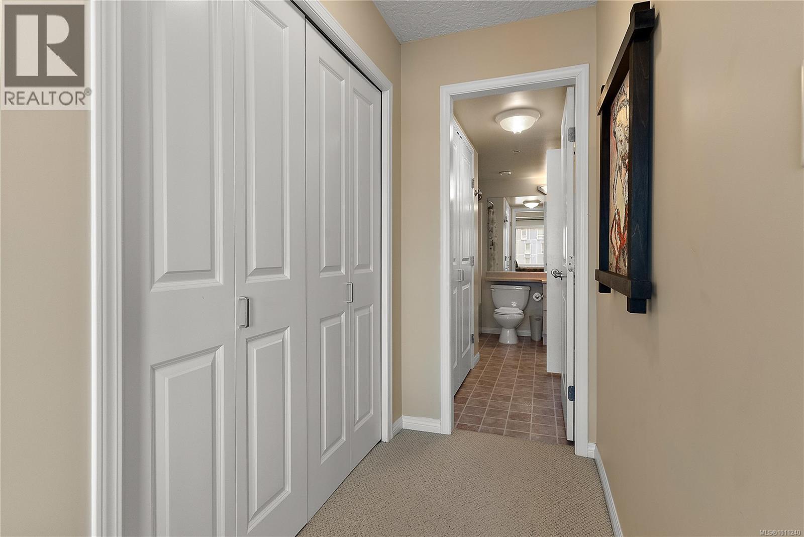Photo 21 of 302 9840 Fifth St, Sidney BC