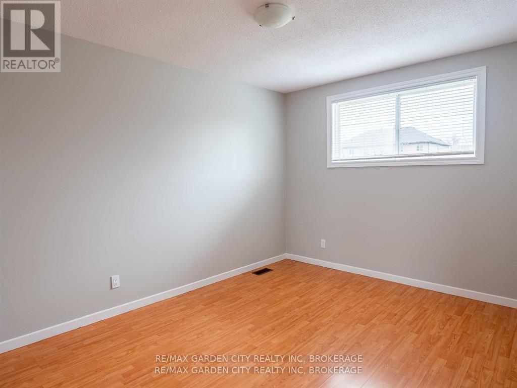 Photo 1 of 9 Churchill Street, St Catharines ON