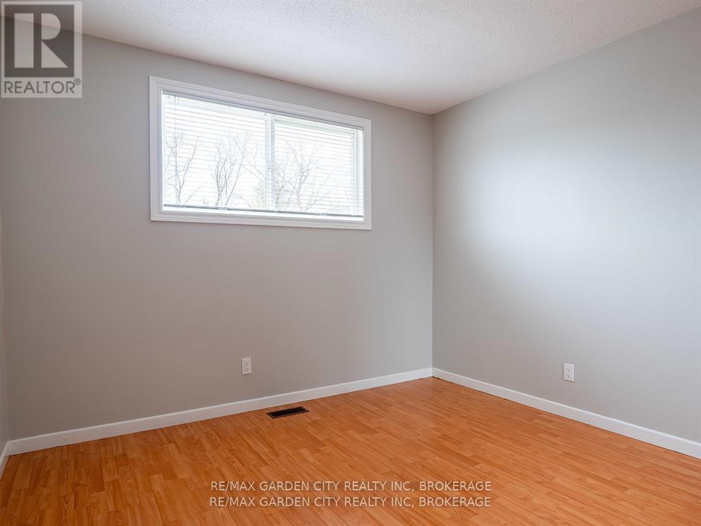 Photo 43 of 9 Churchill Street, St Catharines ON
