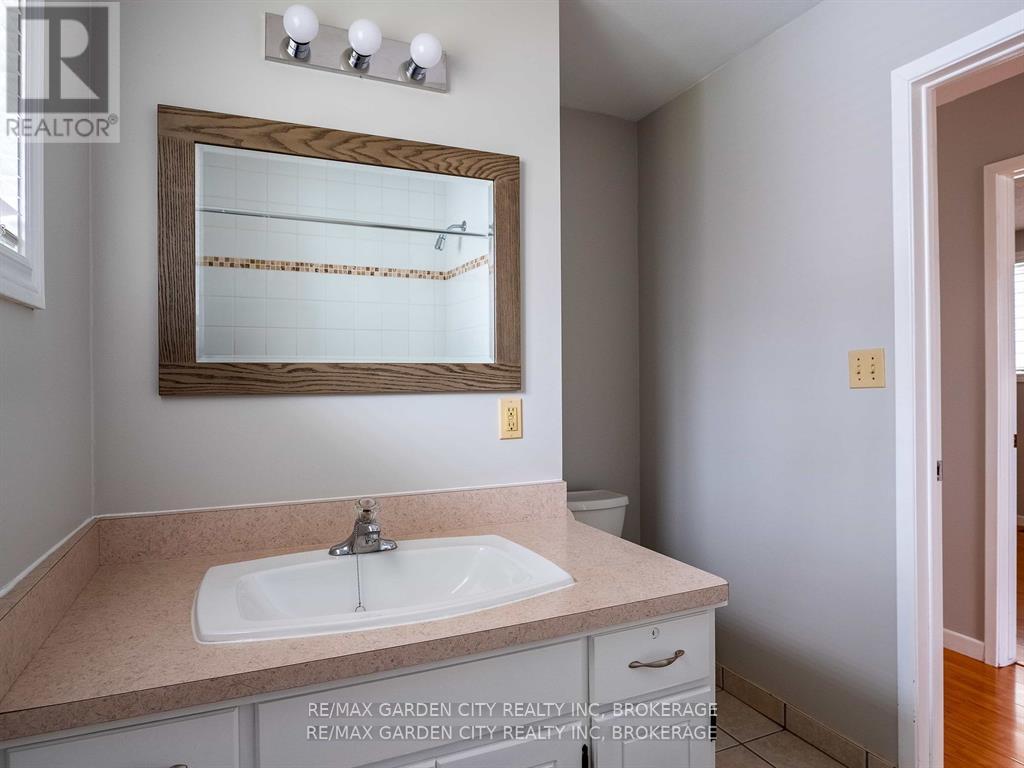 Photo 26 of 9 Churchill Street, St Catharines ON