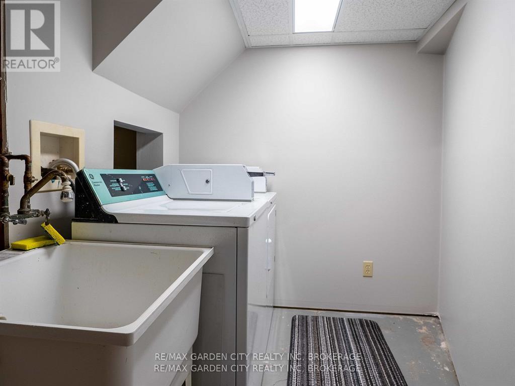 Photo 33 of 9 Churchill Street, St Catharines ON