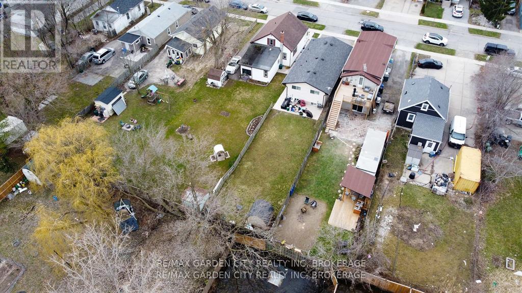 Photo 37 of 9 Churchill Street, St Catharines ON