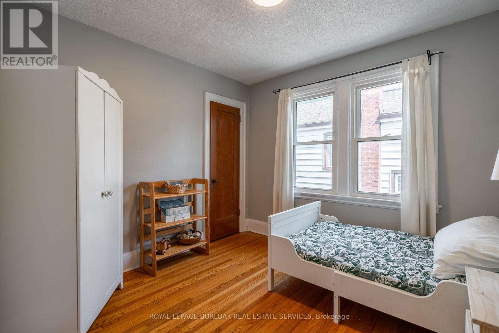 Photo 21 of 26 Weir Street S, Hamilton ON