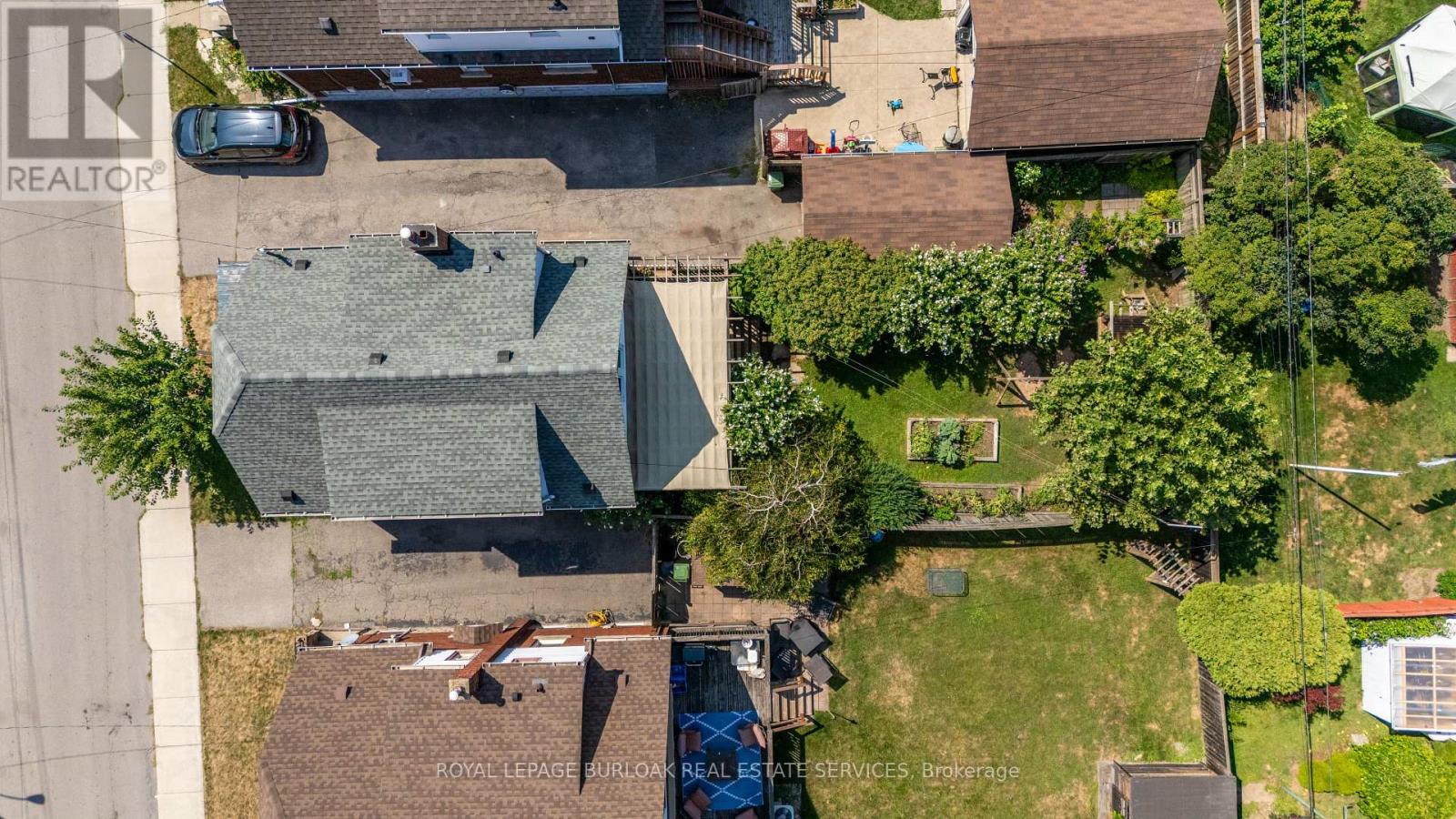 Photo 30 of 26 Weir Street S, Hamilton ON