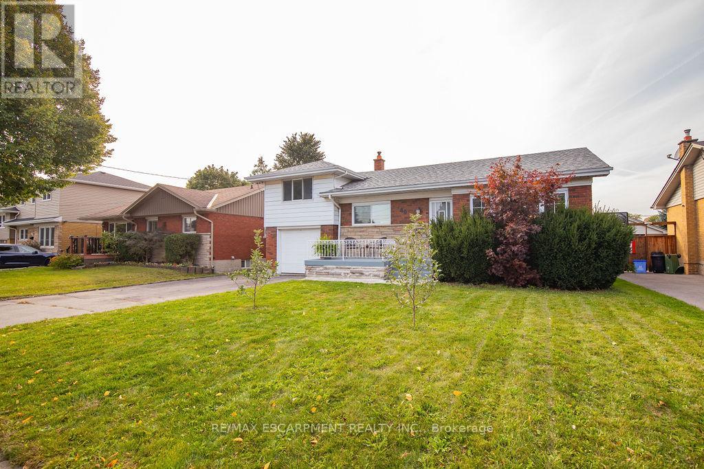 Photo 3 of 60 Ivy Lea Place, Hamilton ON