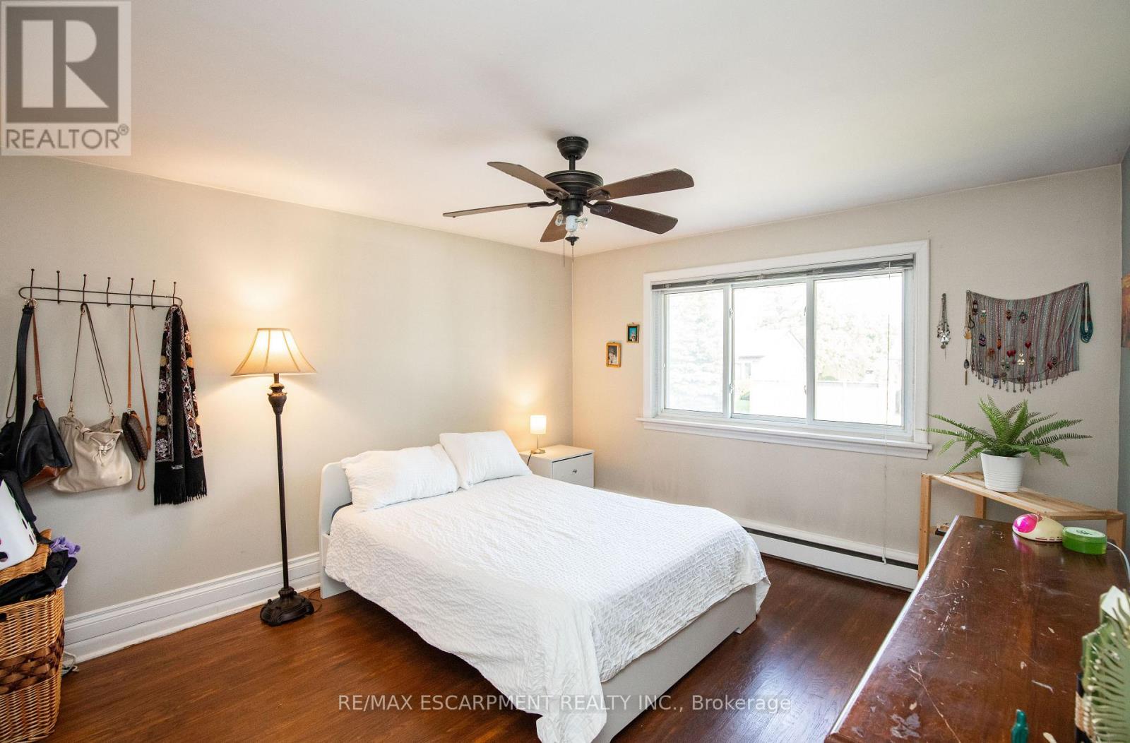 Photo 8 of 60 Ivy Lea Place, Hamilton ON