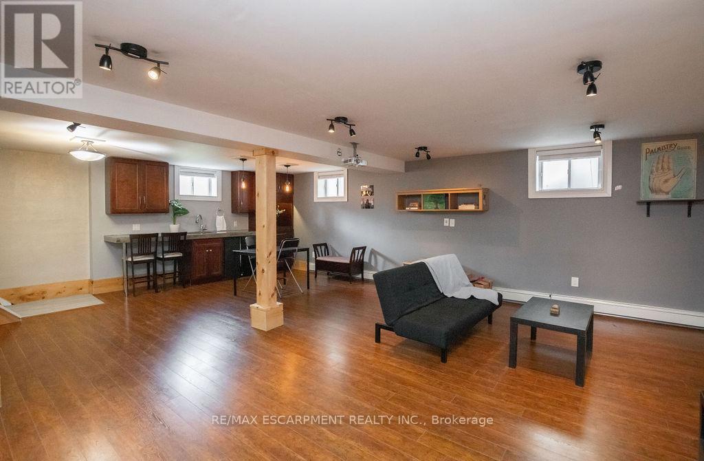 Photo 15 of 60 Ivy Lea Place, Hamilton ON